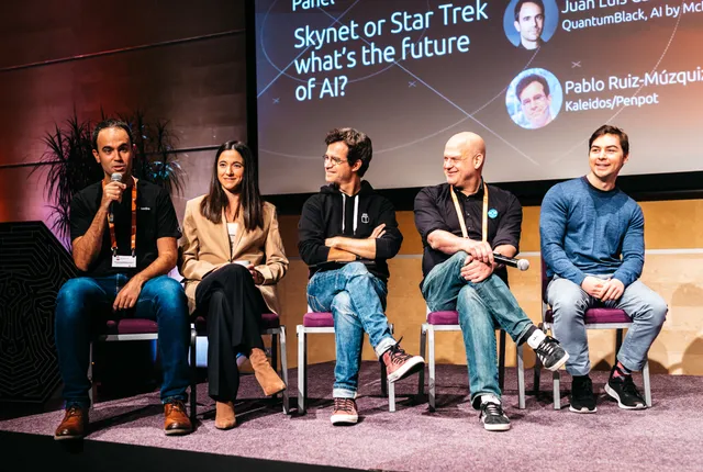 Craig speaking on an AI panel at Ubuntu Summit